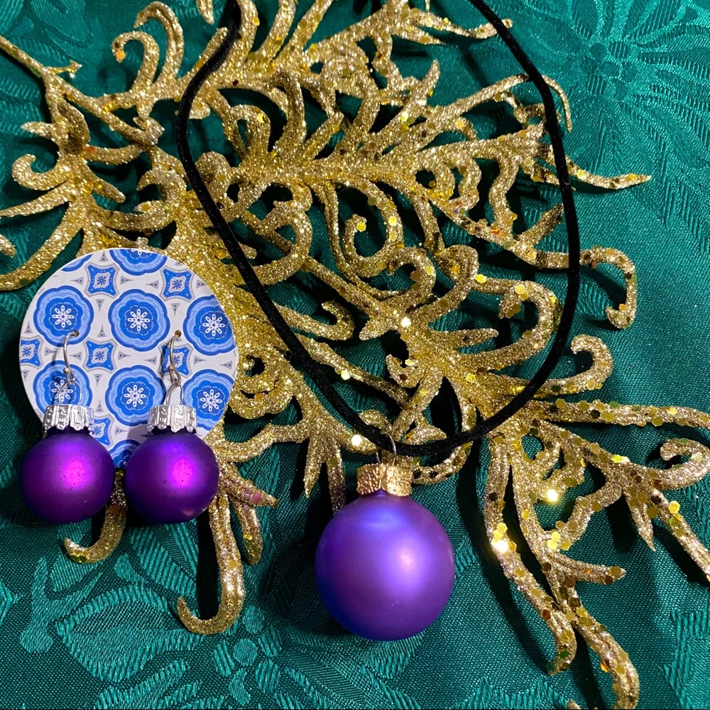 🎄 New Christmas Bulb Earrings & Necklace